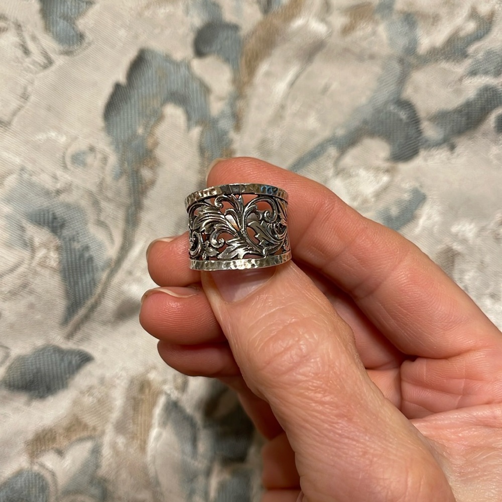 Sterling Silver Hammered Leaf Ring - image 1
